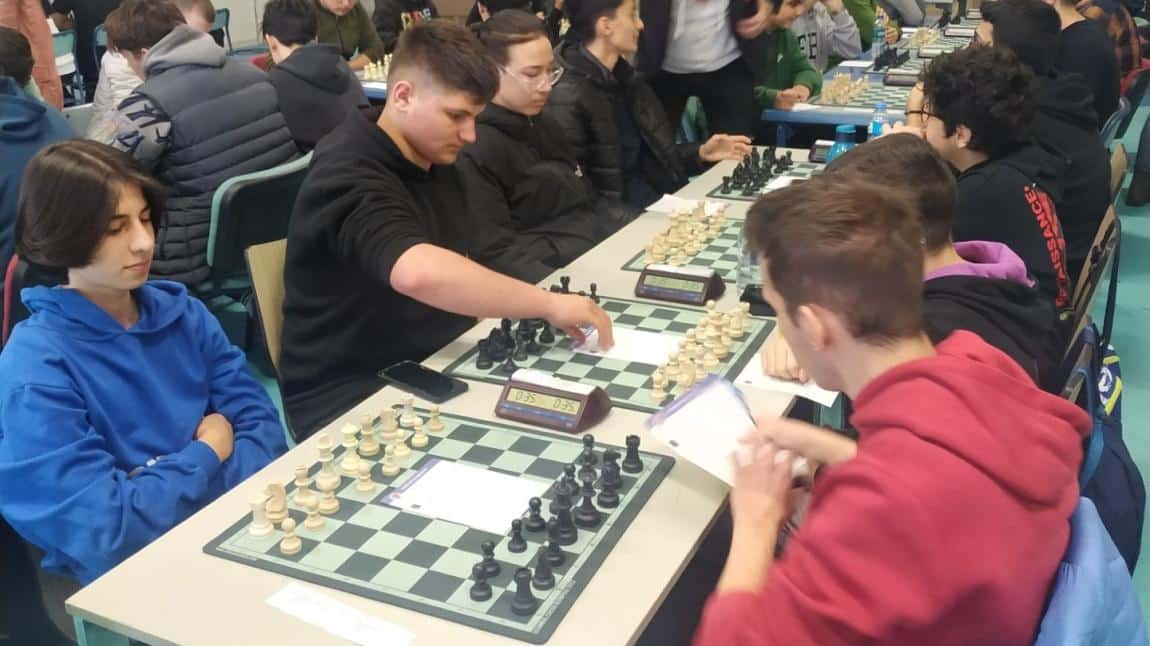 Satranç turnuvalarına katılım sağladık